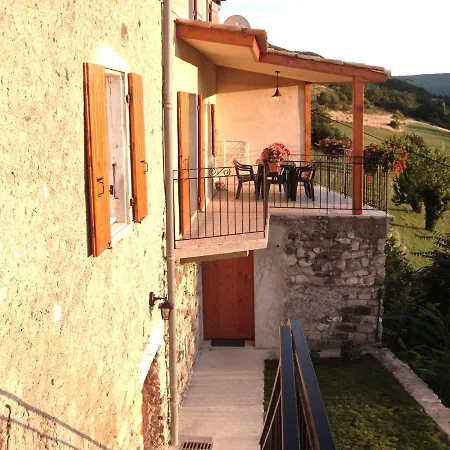 La Maison De L'arceau Tatil Evi
